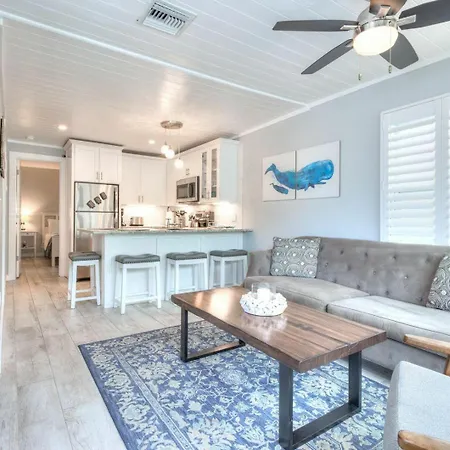 Island Vibes House Villa
